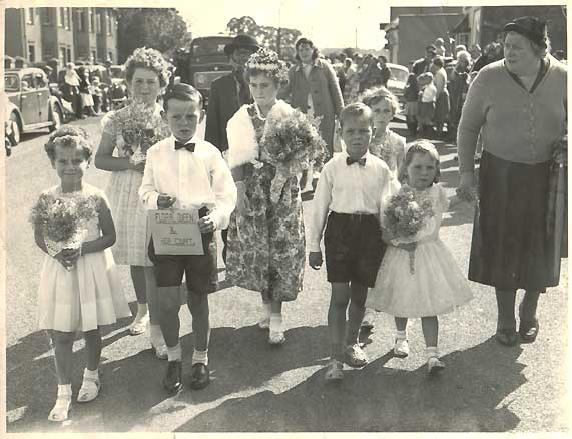 Carnival procession Caerleon in theearly 1960s. The floral queen and her court. 