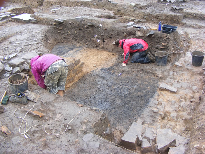 This black layer appears to run under the whole of the northern section. Could it be related to the initial clearing of the site or maybe destruction of the wooden buildings to be replaced by stone? September 9th. 